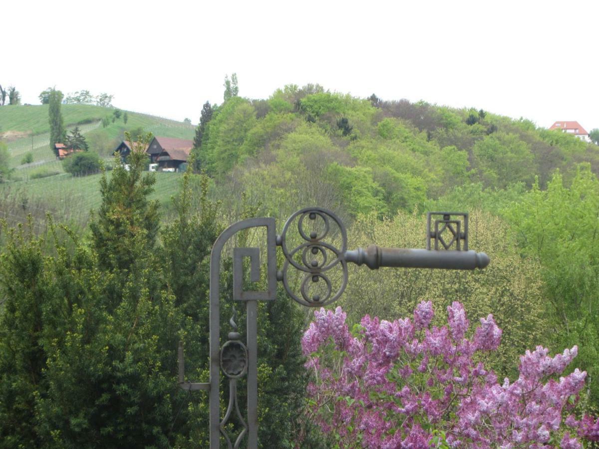 Anna'S Home - Ferienwohnungen Ratsch an der Weinstraße エクステリア 写真
